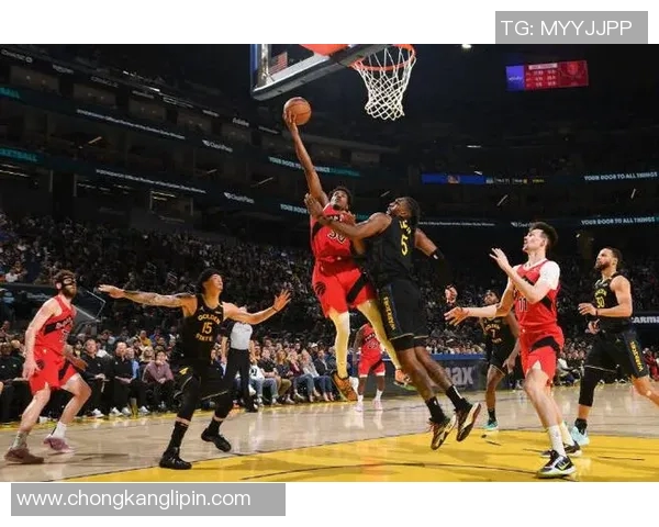 勇士与猛龙激战第3场争夺总冠军的关键时刻与精彩瞬间回顾