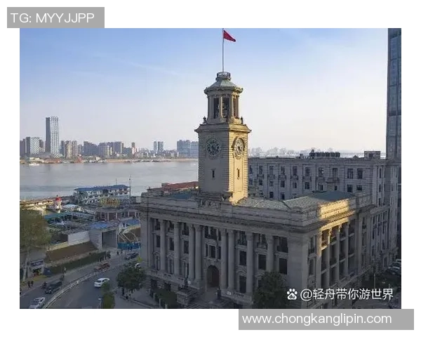 红宝石与苏维埃之翼的巅峰对决与历史交汇探讨 红宝石与苏维埃之翼的巅峰对决与历史交汇探讨