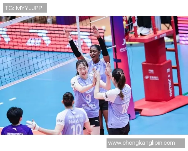 上海女排与天津女排激战六局精彩回顾与赛后分析 上海女排与天津女排激战六局精彩回顾与赛后分析