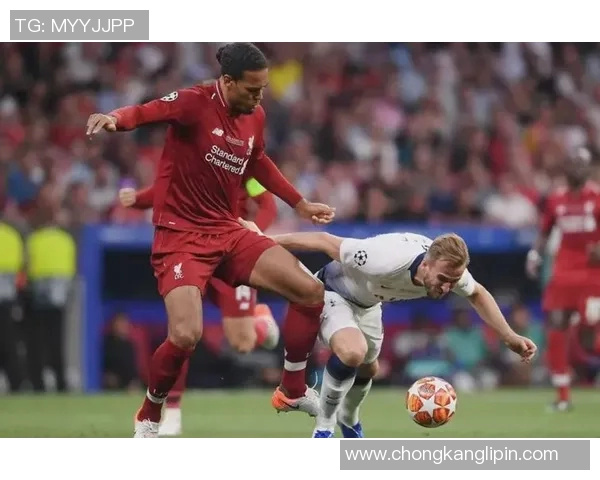 范戴克的防守艺术与领导力如何塑造现代足球的防线风格